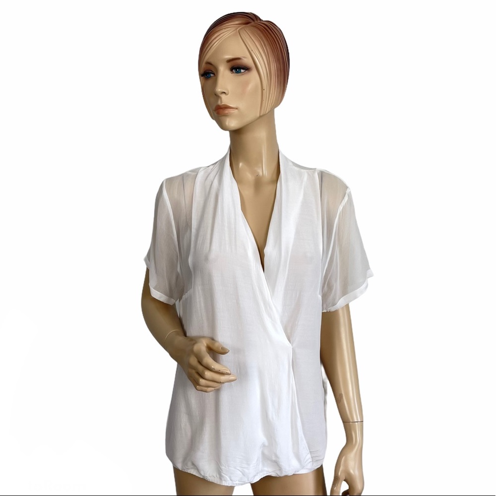 Expresso Women's Elana Surplice White Blouse 42